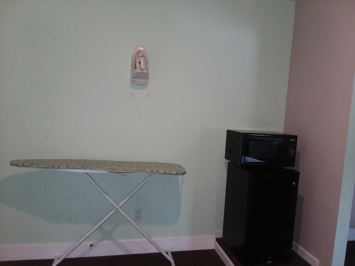 Wartburg Scenic River Inn Motel מראה חיצוני תמונה